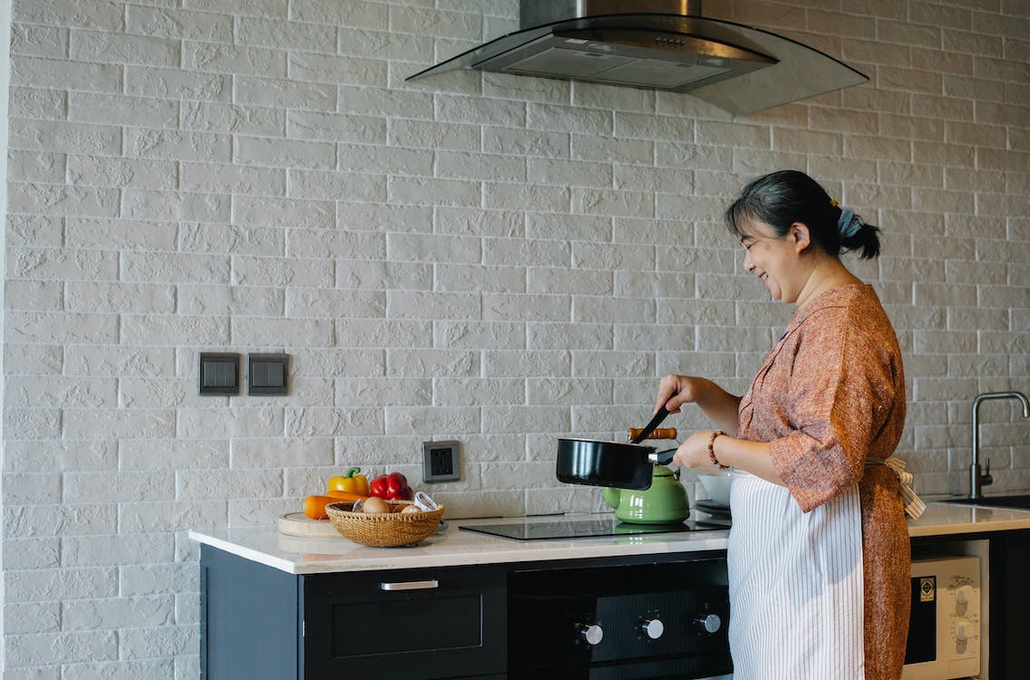 Do I Need a Range Hood Over My Stove