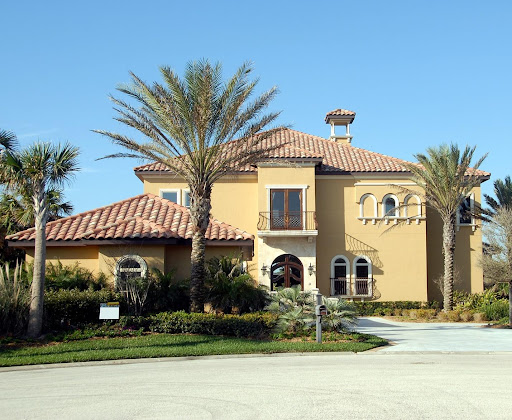 Eight Luxurious Benefits of Owning a Florida Vacation Home