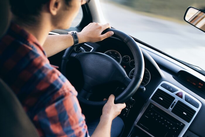 Factors to Consider When Buying Vehicle Insurance Online