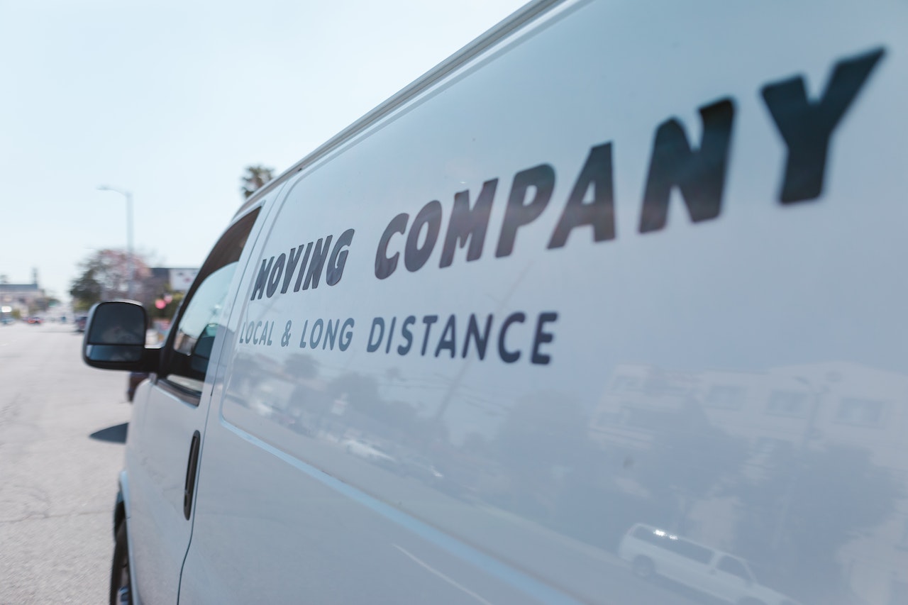 Moving in 2023 The Benefits of Hiring a Professional Moving Company