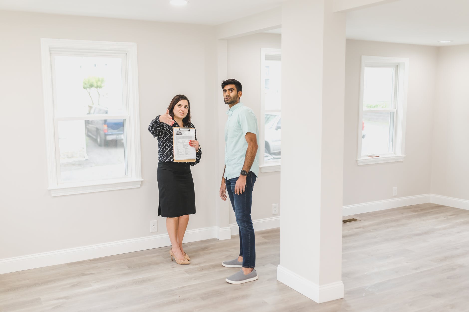 How To Become A Residential Real Estate Agent?