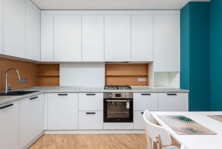 What Are the Best Kitchen and Bath Paint Colors